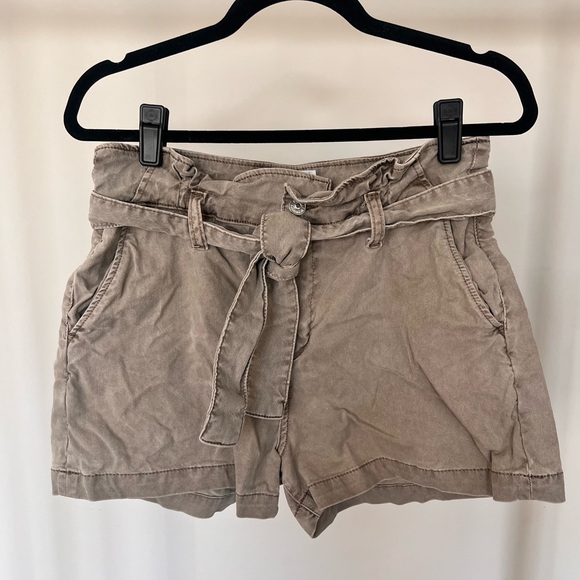 Paige Denim Paper Bag Khaki Shorts - Picture 2 of 4